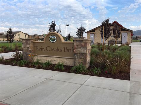 Twin Creeks Park - Vandertoolen Associates