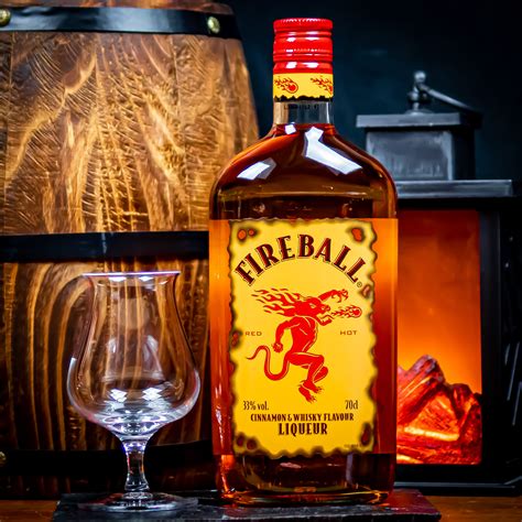 Fireball cinnamon whisky liqueur | Whisky.com Netherlands » To the ...