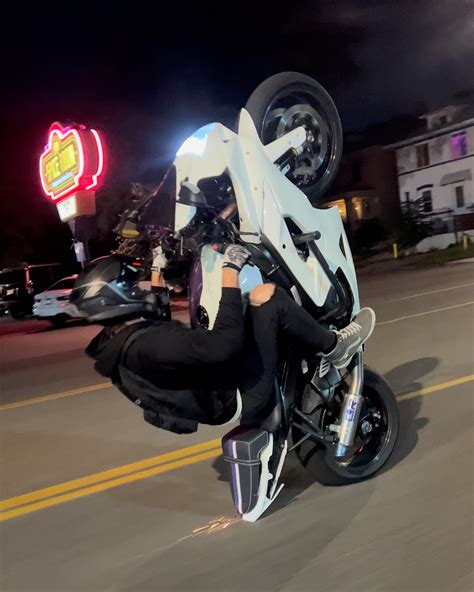 Gixxer brah - Will | Just a little throw back to the sickest K5 ever. #gsxr1000 | Instagram