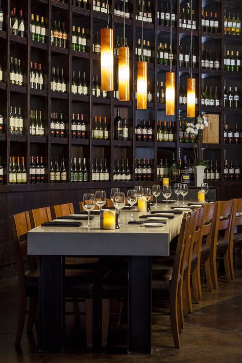 Irvine Restaurant - Paul Martin's American Grill