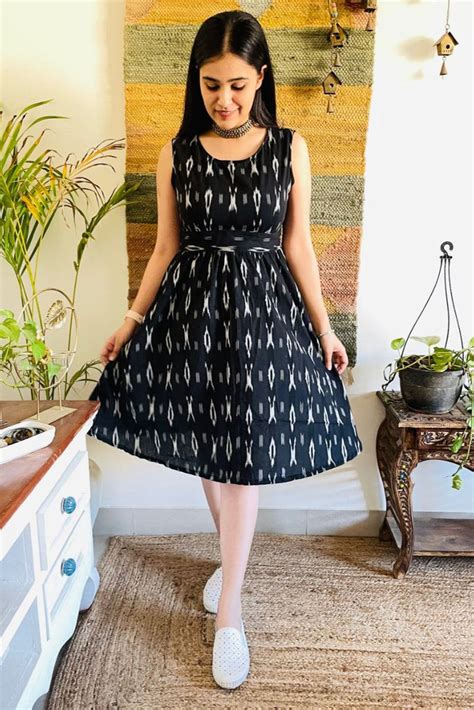 BLACK IKAT BOW-BACK FLARED DRESS – Bohemian Dream