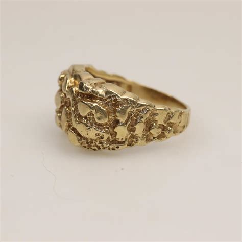 10kt Gold Nugget Ring | Property Room