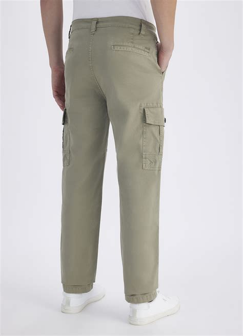 Men Green Overdyed Mid Rise Cargos | Pepe Jeans India