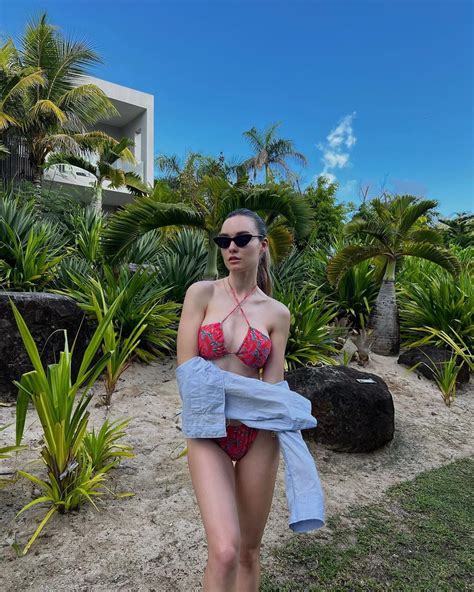 Elena Berri-Esteban Ocon's girlfriend : r/PaddockWomen