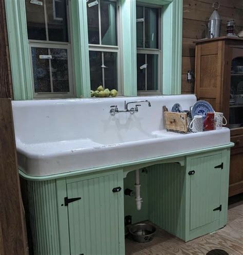 Pin by Molly Engler on red river vintage cabin | Vintage kitchen sink ...
