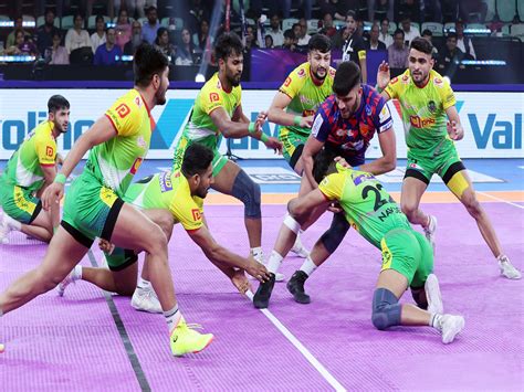 PKL 2025: Patna Pirates record 35-point win over Dabang Delhi with Ayan ...