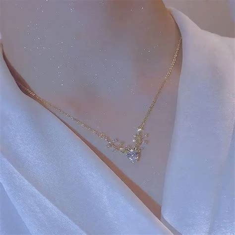 White Gold Chain - Buy White Gold Chain online at Best Prices in India ...