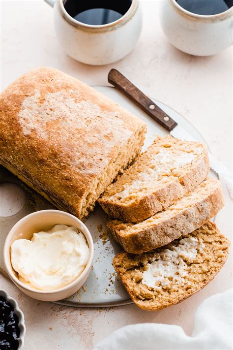 Whole Wheat English Muffin Bread {Easy and Healthy!} – WellPlated.com