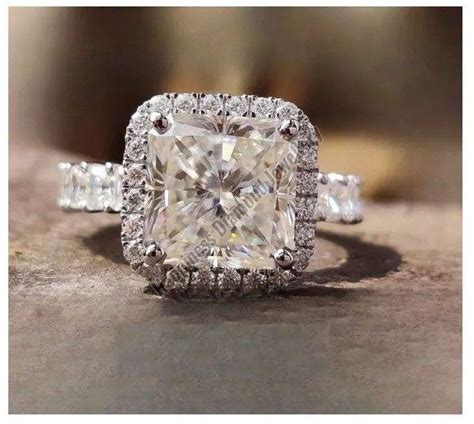 Pave Wedding Ring Manufacturer Exporter Supplier from Surat India