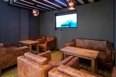 PREMIER INN LONDON BRIXTON HOTEL - Hotel Reviews, Photos, Rate ...