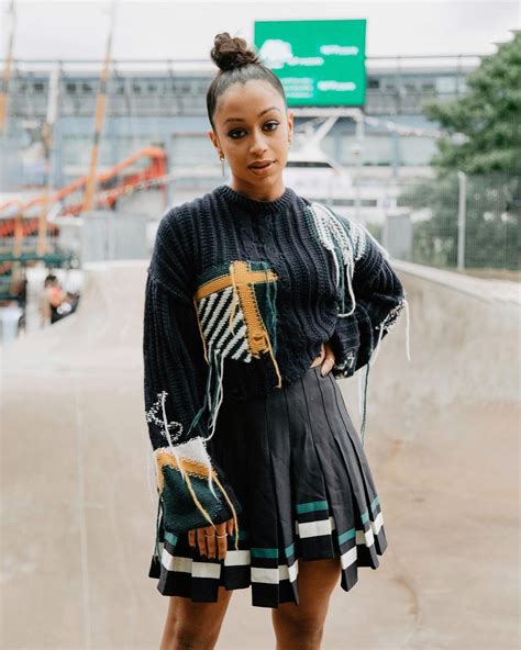 Liza Koshy - Bio, Age, Height, Wiki, ? | Models Biography