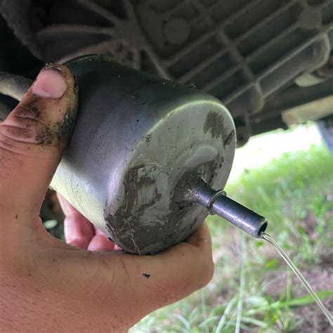 Fuel Filter Replacement 的图像结果