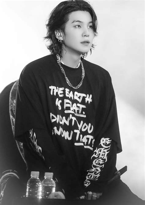 Suga The Earth Is Flat Unisex Oversized Tshirt