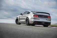 2020 Ford Shelby Gt350r by 2020 Ford Mustang Shelby Gt350r Dips Into The Pony Car 2020 Ford Shelby Gt350r