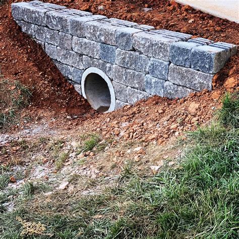 How To Build A Retaining Wall Drainage Pipe at Trent Lopez blog