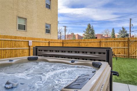 Large Families – Best Colorado Mountain Getaways – Airbnb – VRBO