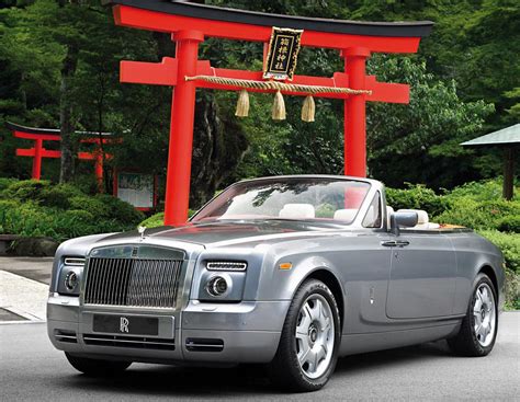 Rolls-Royce Phantom Coupe Photos and Specs. Photo: Phantom Coupe Rolls ...