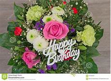 fiore compleanno mazzo fiore con il buon compleanno testo immagine fiore compleanno mazzo fiore con il buon compleanno testo immagine