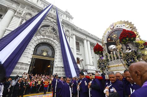 Mesa Directiva del Congreso rindió homenaje al Señor de los Milagros ...