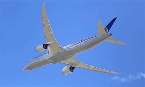Kabul airport now open to civilian air traffic