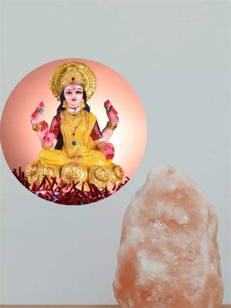 Vastu Tips In Hindi: Benefits of keeping a rock salt lamp in the house ...
