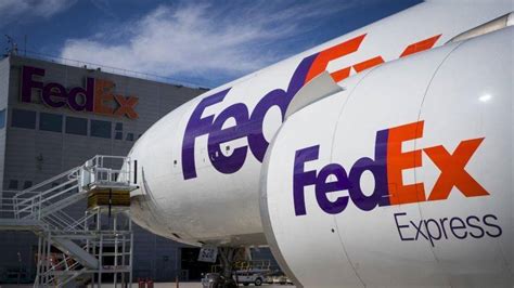Need a job? FedEx is hiring 100+ positions in the Bay Area | KRON4