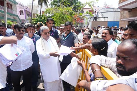 Saffron shawls barred, existing religious symbols allowed: Siddaramaiah