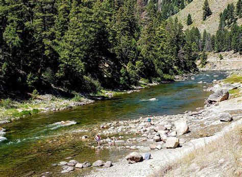 20 Stunning Idaho Hot Springs To Visit: The Complete Guide