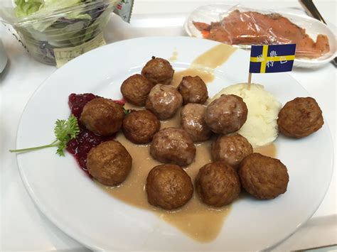 Easy IKEA Meatballs And Cream Sauce Recipe - The Yorkshireman