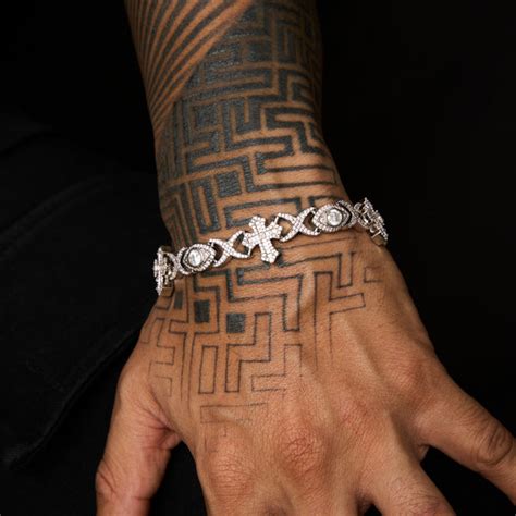 Buy Men's Bracelets Online | 25+ Bracelet designs for Men – Drip Project