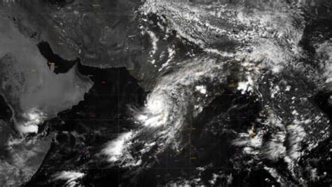 Nisarga Cyclone Live Tracking | World News, Latest and Breaking News ...