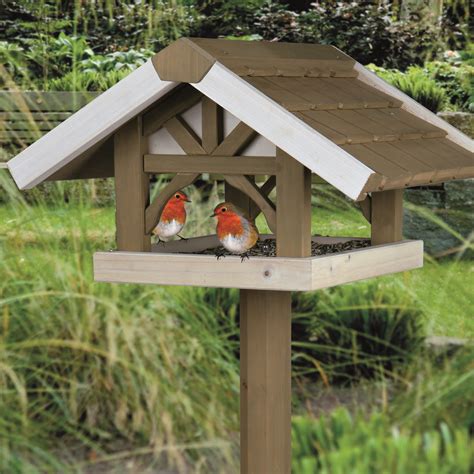 Backyard Bistro Bird Feeder - Amazing Backyard Ideas
