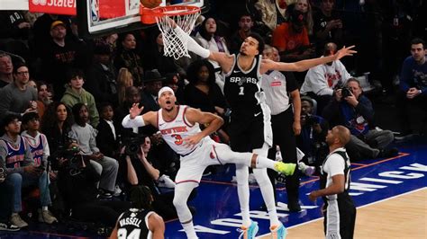 Knicks end Spurs' 11-game winning streak with early surge leading to decisive 114-89 victory