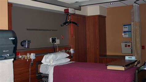 Patient Rooms - Sutter Auburn Faith Hospital | Streamline Construction