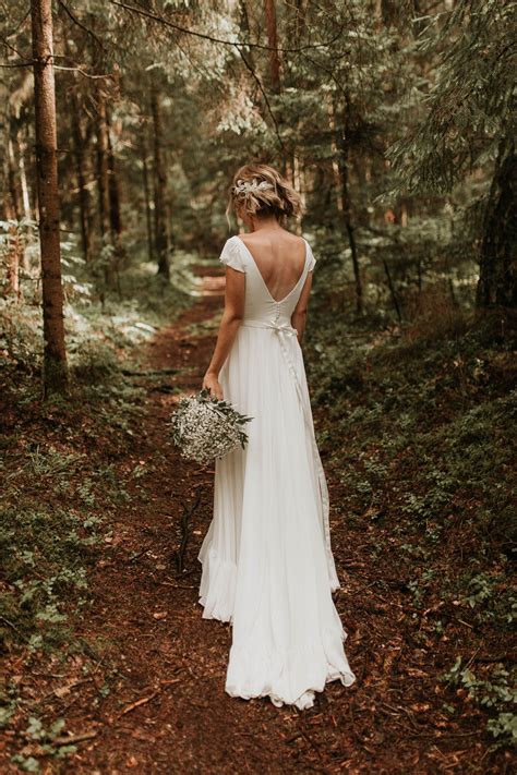 May her dreams come true. Boho bridal moments | Trouwjurk, Jurk bruiloft, Trouwkleding