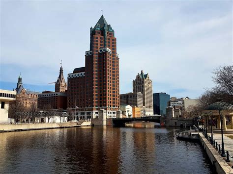 How to Carry Out a Wisconsin Business Entity Search | BusinessAnywhere