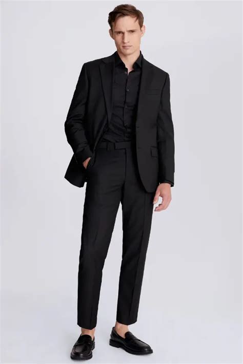 All-Black Suit Men 的图像结果