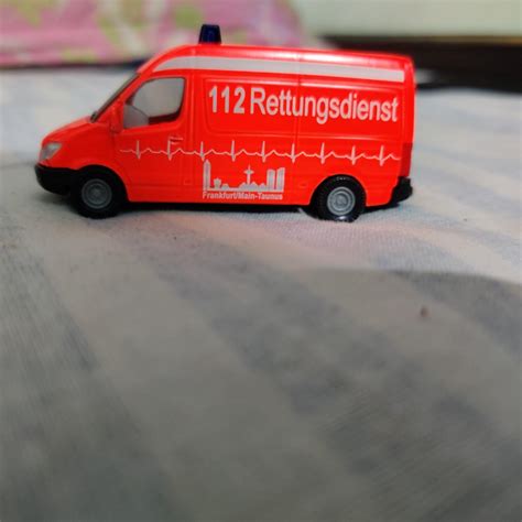 SIKU 0805 Ambulance : Amazon.in: Toys & Games
