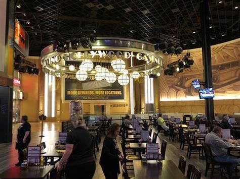 Mystery Diner: Joliet's 99 Hops House has good burgers, plenty of beers ...