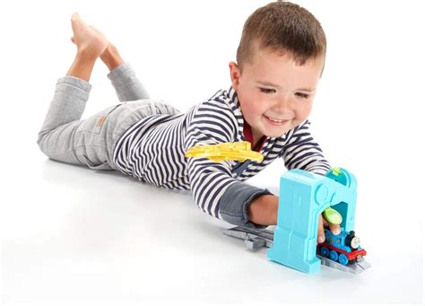 THOMAS & FRIENDS Thomas & Friends Adventures Robot Launcher Playset ...