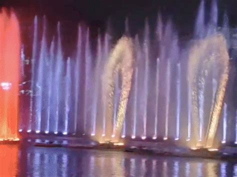 Musical fountain show at Tata Lake in Navsari draws houseful