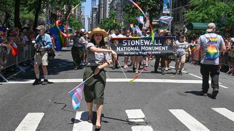 National Park Service reverses ban on employees wearing uniforms at ...