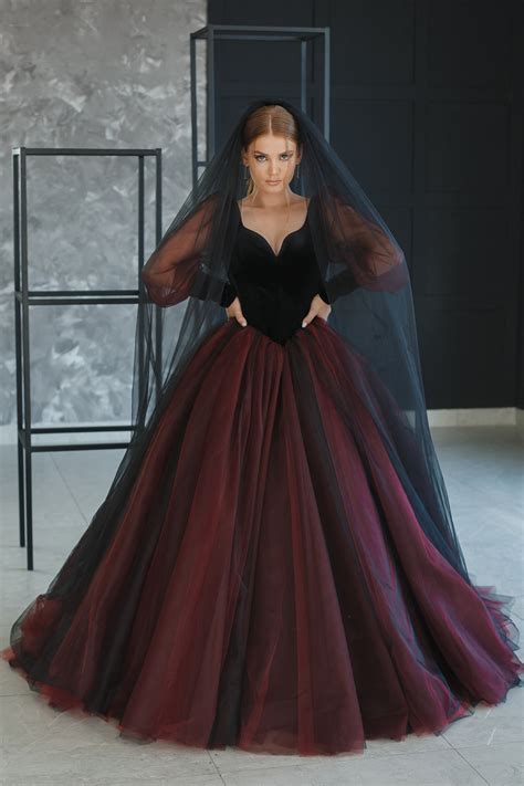 Black and burgundy wedding dress 60 photos - Astyledwedding.com