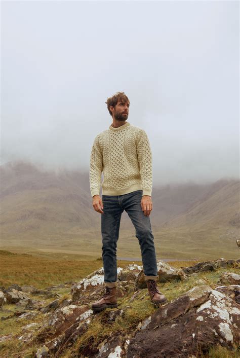 Mens Aran Wool Sweater | Cream | Aran Woollen Mills