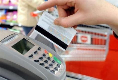 信用卡被盗刷 银行说事前有风险提示就能免责？信用卡|工商银行|盗刷|‑新浪法问-新浪网