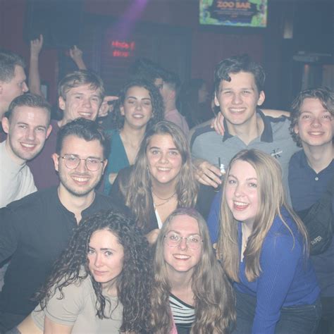 LONDON BAR CRAWL (2026) All You Need to Know BEFORE You Go (with Photos ...