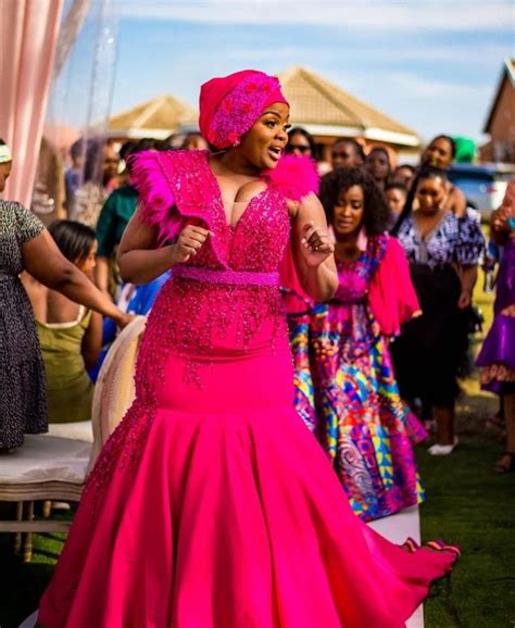 Pin by Anne-maud ITK on mes racines | Zulu traditional wedding dresses ...