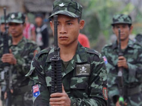 Karen National Union soldiers - February 02, 2012 | The Economic Times
