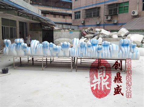 深圳玻璃钢厂家如何做好玻璃钢雕塑的翻制工作 - 深圳市澳奇艺玻璃钢科技有限公司