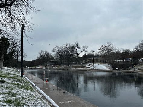 PHOTOS: Snow creates wintry scenes across Central Texas | KXAN Austin